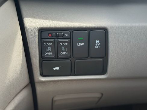 Used 2014 Honda Odyssey EX-L image 21