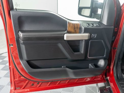 Used 2018 Ford F150 Lariat AWD/4WD image 24