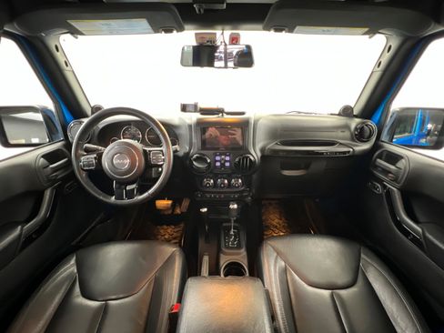 Used 2014 Jeep Wrangler Altitude image 10