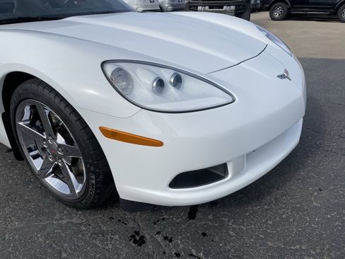 Used 2007 Chevrolet Corvette Coupe w/ Preferred Equipment Group image 33