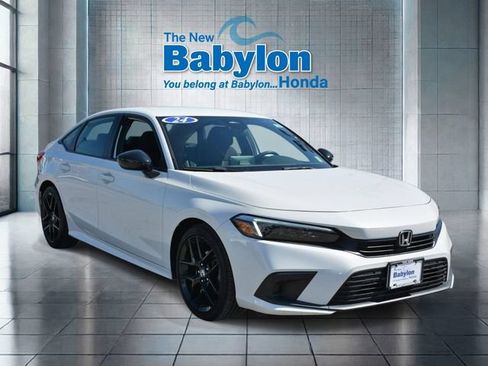 Used 2024 Honda Civic Sport image 6