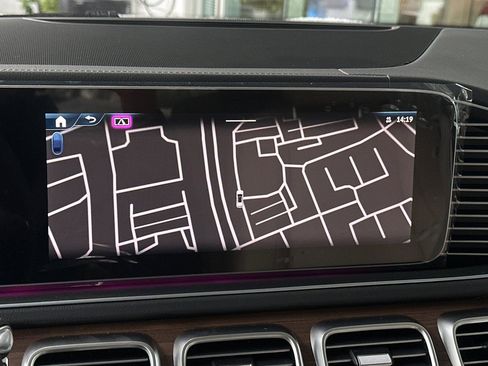 New 2026 Mercedes-Benz GLS 450 4MATIC image 17