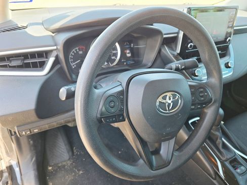 Used 2020 Toyota Corolla LE image 8