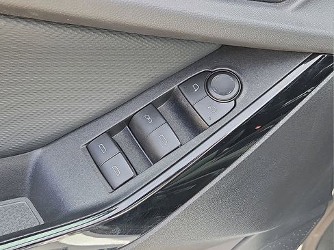 Used 2026 Chevrolet Equinox LT image 20