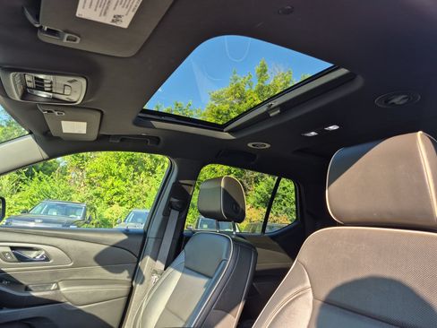 Certified 2023 Chevrolet Traverse Premier AWD/4WD image 20