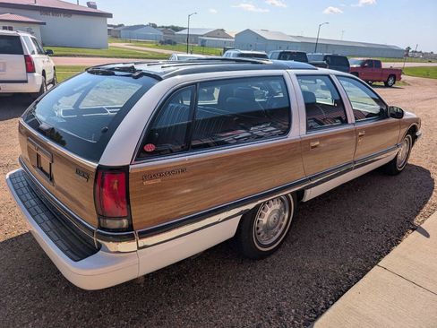 Used 1996 Buick Roadmaster Estate image 5