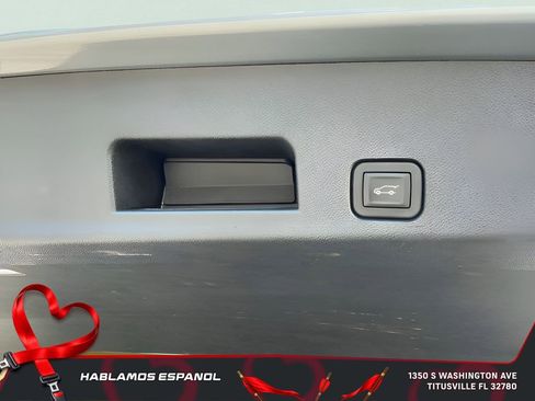 Certified 2025 GMC Acadia Elevation image 35