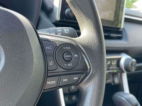 Certified 2025 Toyota RAV4 XLE AWD/4WD image 25