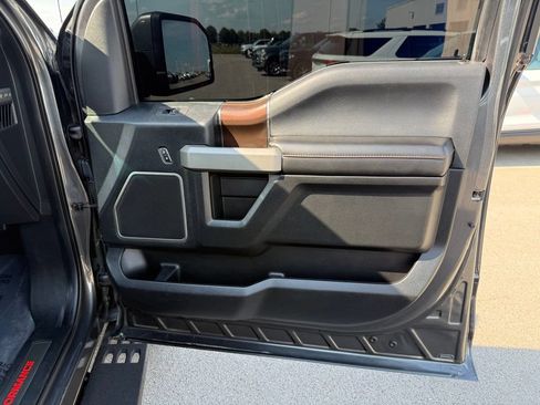 Used 2018 Ford F150 Raptor w/ Equipment Group 802A Luxury AWD/4WD image 21