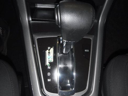 Used 2012 Chevrolet Captiva Sport LS FWD image 37