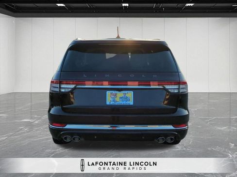 Certified 2023 Lincoln Aviator Black Label w/ Dynamic Handling Package AWD/4WD image 4