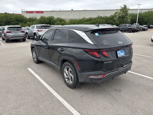 Used 2023 Hyundai Tucson SE FWD image 3