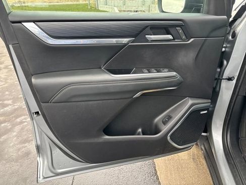 Certified 2025 GMC Acadia Elevation image 10