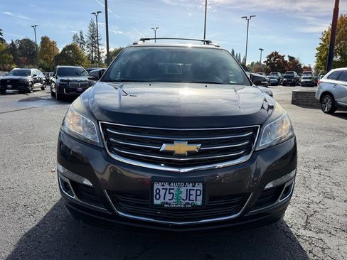 Used 2016 Chevrolet Traverse LT image 13