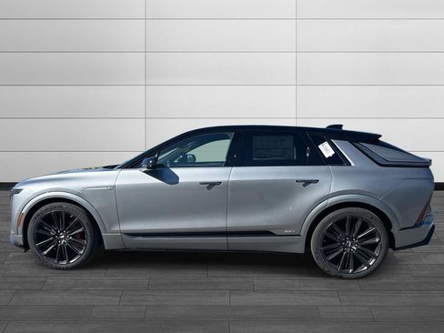 New 2026 Cadillac Lyriq V AWD/4WD image 2