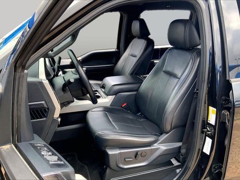 Used 2022 Ford F250 Lariat w/ Lariat Value Package AWD/4WD image 8