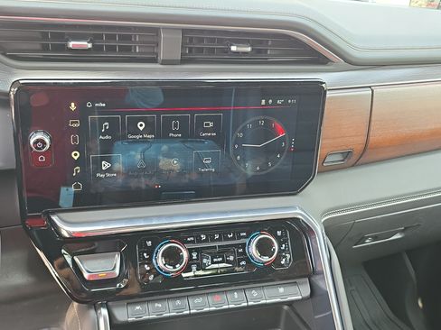 Used 2024 GMC Sierra 1500 Denali Ultimate AWD/4WD image 19