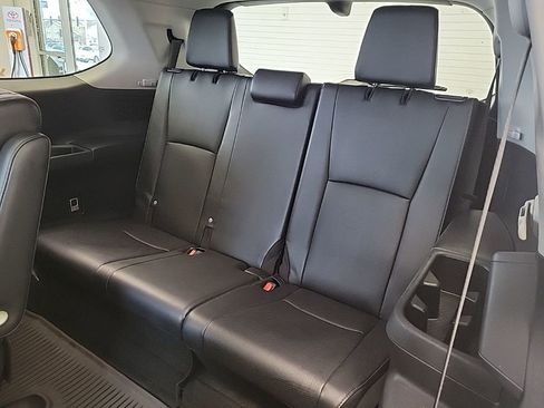 Used 2024 Toyota Grand Highlander Platinum image 16