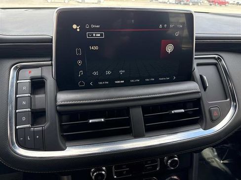 Used 2022 GMC Yukon XL SLT w/ SLT Luxury Package image 22