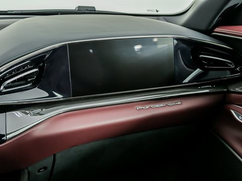 Used 2024 Ferrari Purosangue image 43