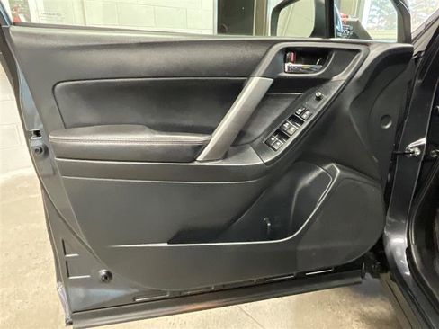 Used 2018 Subaru Forester 2.5i Premium image 10