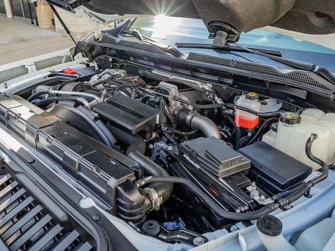 Used 2024 GMC Sierra 3500 Denali Ultimate image 40