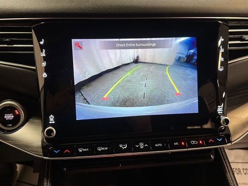 Used 2024 Jeep Wagoneer Series II w/ Flexible Seating Group image 22