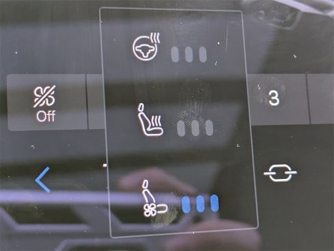 Certified 2022 Volvo XC60 B5 Inscription w/ Advanced Package image 24