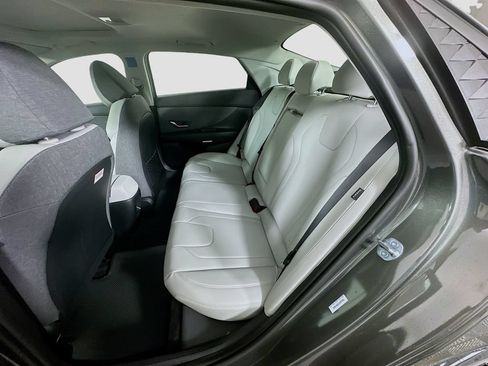 New 2026 Hyundai Elantra Limited FWD image 17