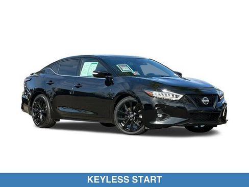 Used 2023 Nissan Maxima SR w/ Sport Mat Group FWD image 2