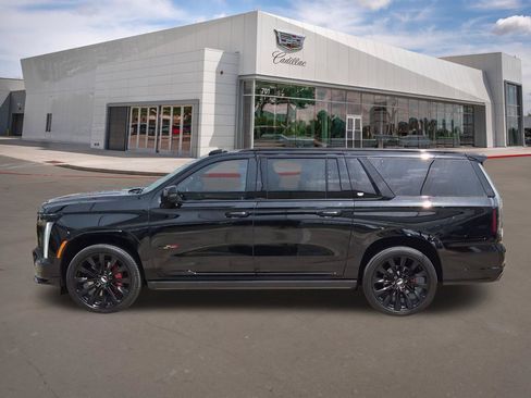 New 2026 Cadillac Escalade ESV V w/ LPO, ONYX Package AWD/4WD image 3