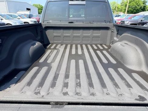 Used 2025 RAM 2500 Laramie AWD/4WD image 5