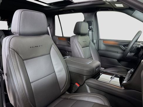 New 2026 GMC Yukon Denali w/ Sun & Power Step Package image 30