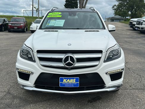Used 2015 Mercedes-Benz GL 550 4MATIC image 3