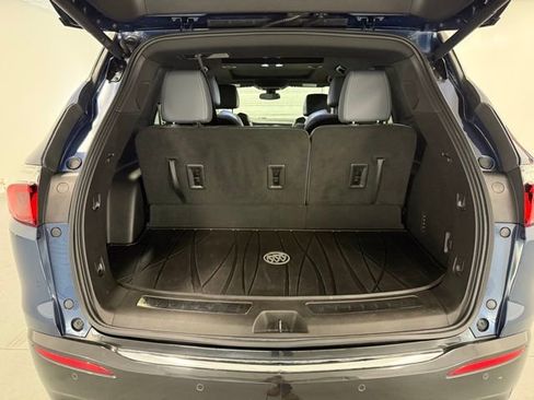 Used 2022 Buick Enclave Essence w/ Experience Buick Package image 9