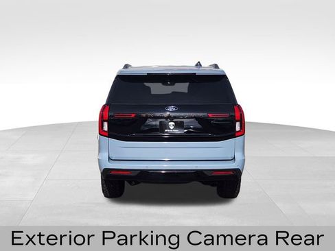 Used 2025 Ford Expedition Tremor image 9