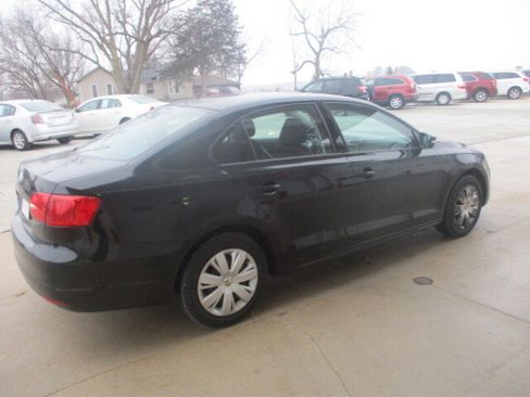Used 2011 Volkswagen Jetta SE image 15