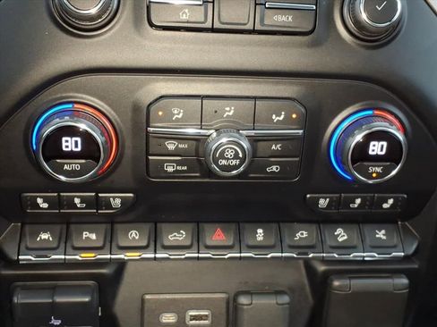 Certified 2021 Chevrolet Silverado 1500 High Country w/ Safety Package II image 19