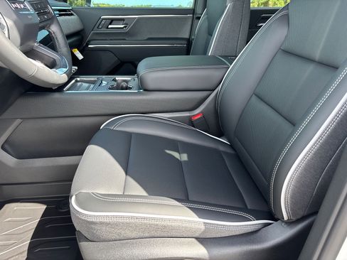 New 2026 GMC Sierra EV Elevation image 16