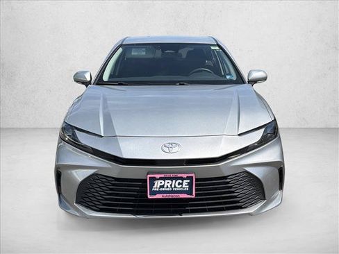 Used 2025 Toyota Camry LE FWD image 2