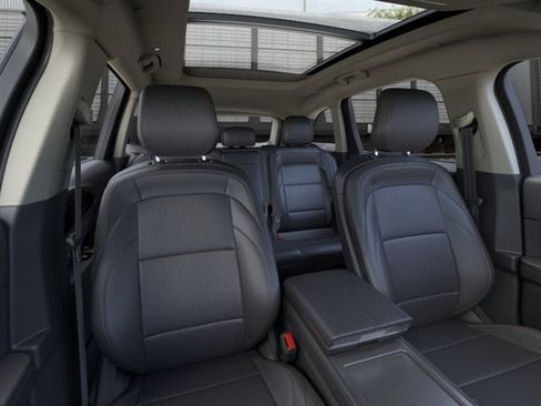 New 2026 Lincoln Nautilus Premier AWD/4WD image 54