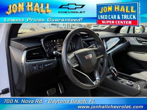 Used 2023 Cadillac XT6 Sport w/ Technology Package image 23