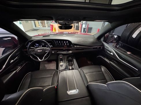 Used 2021 Cadillac Escalade ESV Sport w/ LPO, Illumination Package image 18