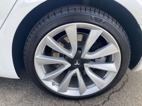 Used 2019 Tesla Model 3 Long Range image 13