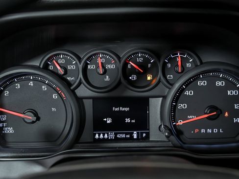 Certified 2025 Chevrolet Silverado 1500 Custom AWD/4WD image 18