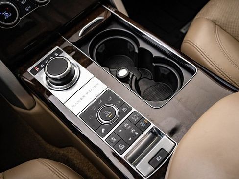 Used 2016 Land Rover Range Rover Supercharged image 36