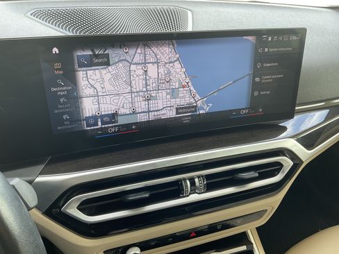 Certified 2024 BMW 430i Convertible w/ Premium Package RWD image 24