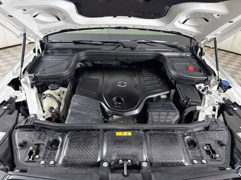 Used 2023 Mercedes-Benz GLS 450 4MATIC image 33
