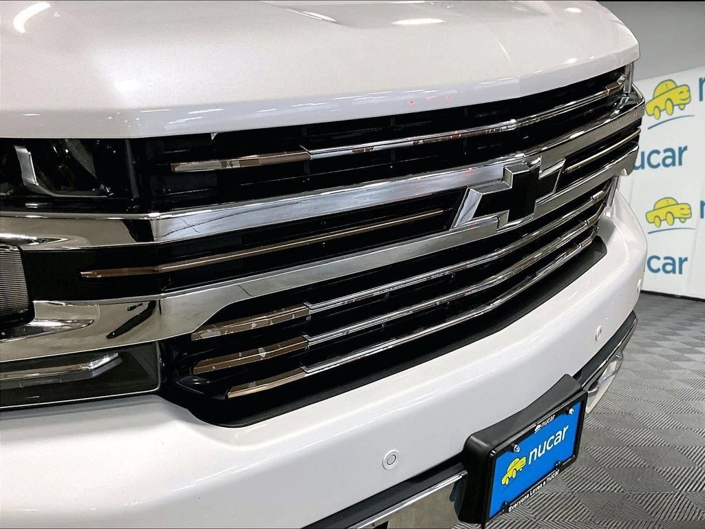 Used 2019 Chevrolet Silverado 1500 High Country AWD/4WD image 33