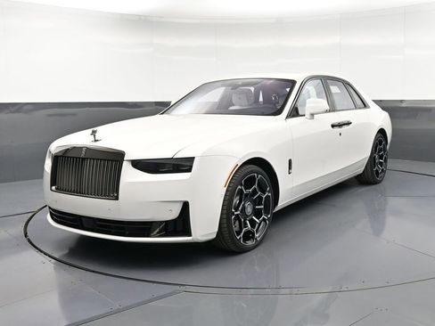 New 2027 Rolls-Royce Ghost Black Badge AWD/4WD image 1